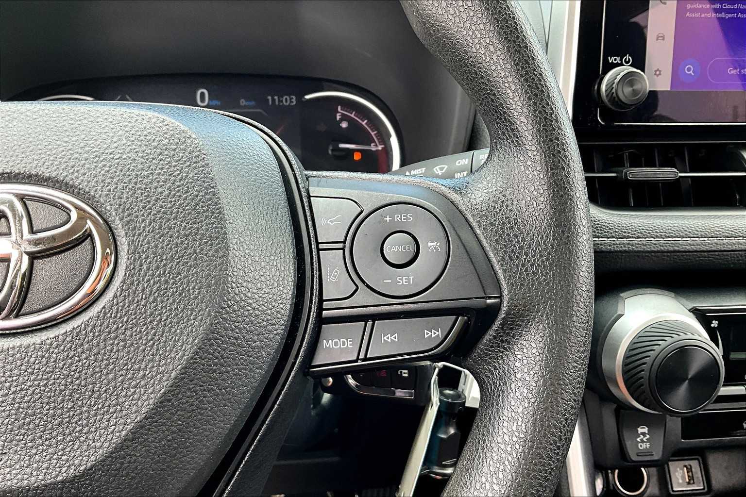 2024 Toyota RAV4 LE photo 24