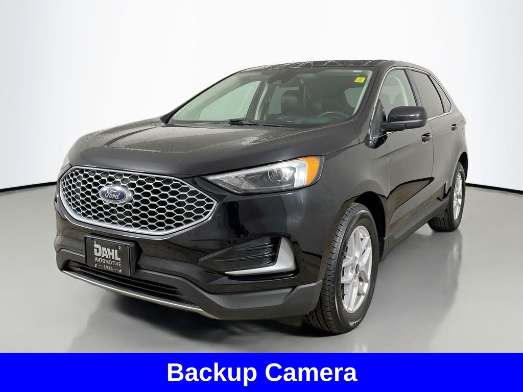 2023 Ford Edge SEL photo 3