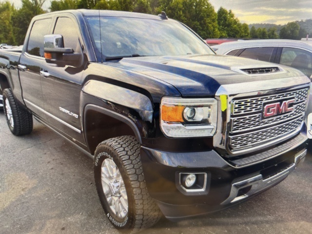 2016 Gmc Sierra Denali photo 2