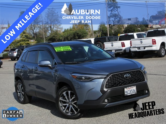 2023 Toyota Corolla Cross XLE's photo