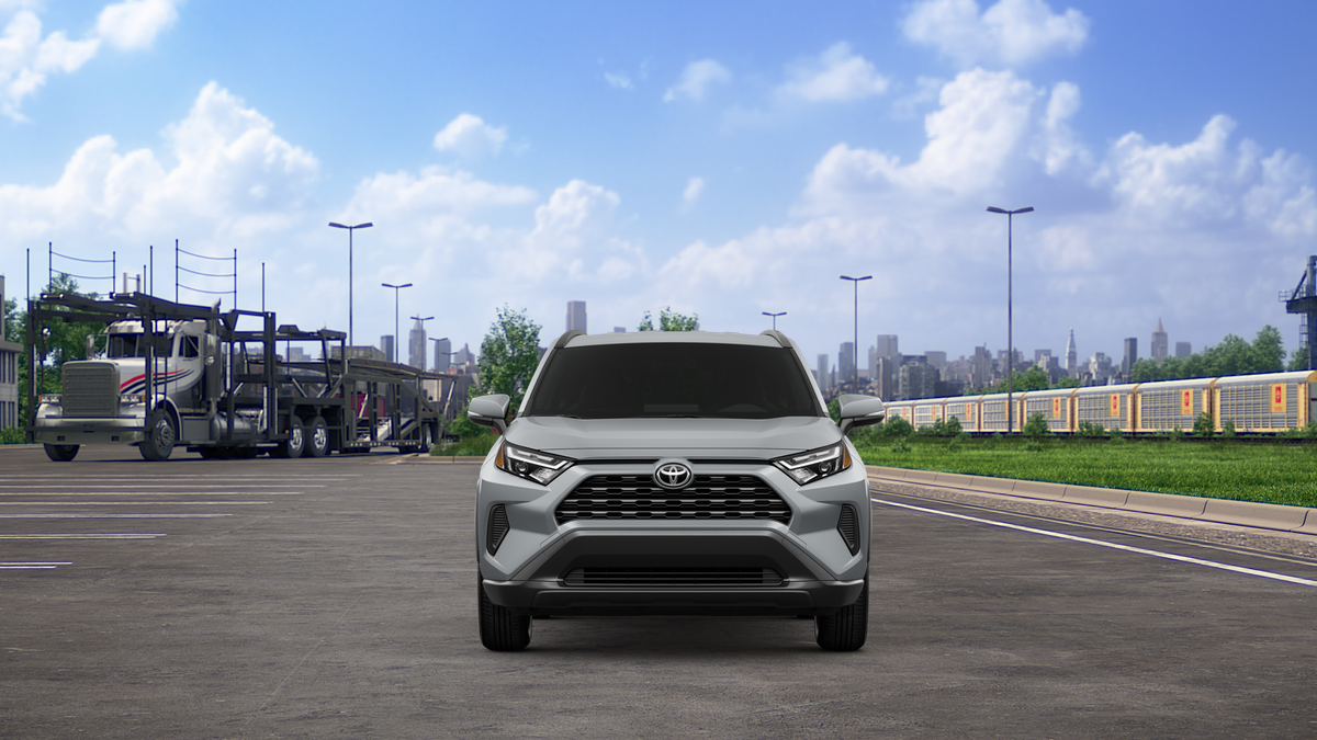 2025 Toyota RAV4 XLE photo 17