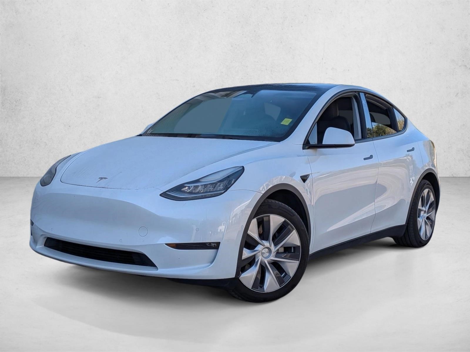 2021 Tesla Model Y Long Range's photo