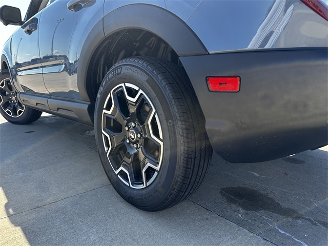 2025 Ford Bronco Sport Outer Banks photo 6