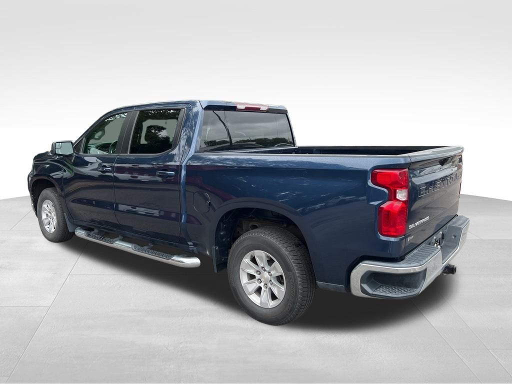 2020 Chevrolet Silverado 1500 LT photo 3