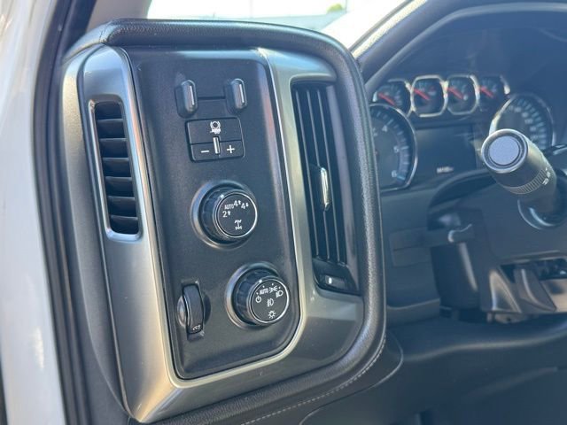 2017 Chevrolet Silverado 1500 LTZ photo 8