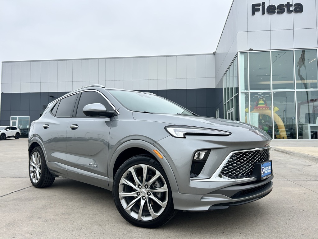 2025 Buick Encore GX Avenir's photo