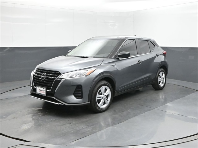 2025 Nissan KICKS PLAY Base's photo