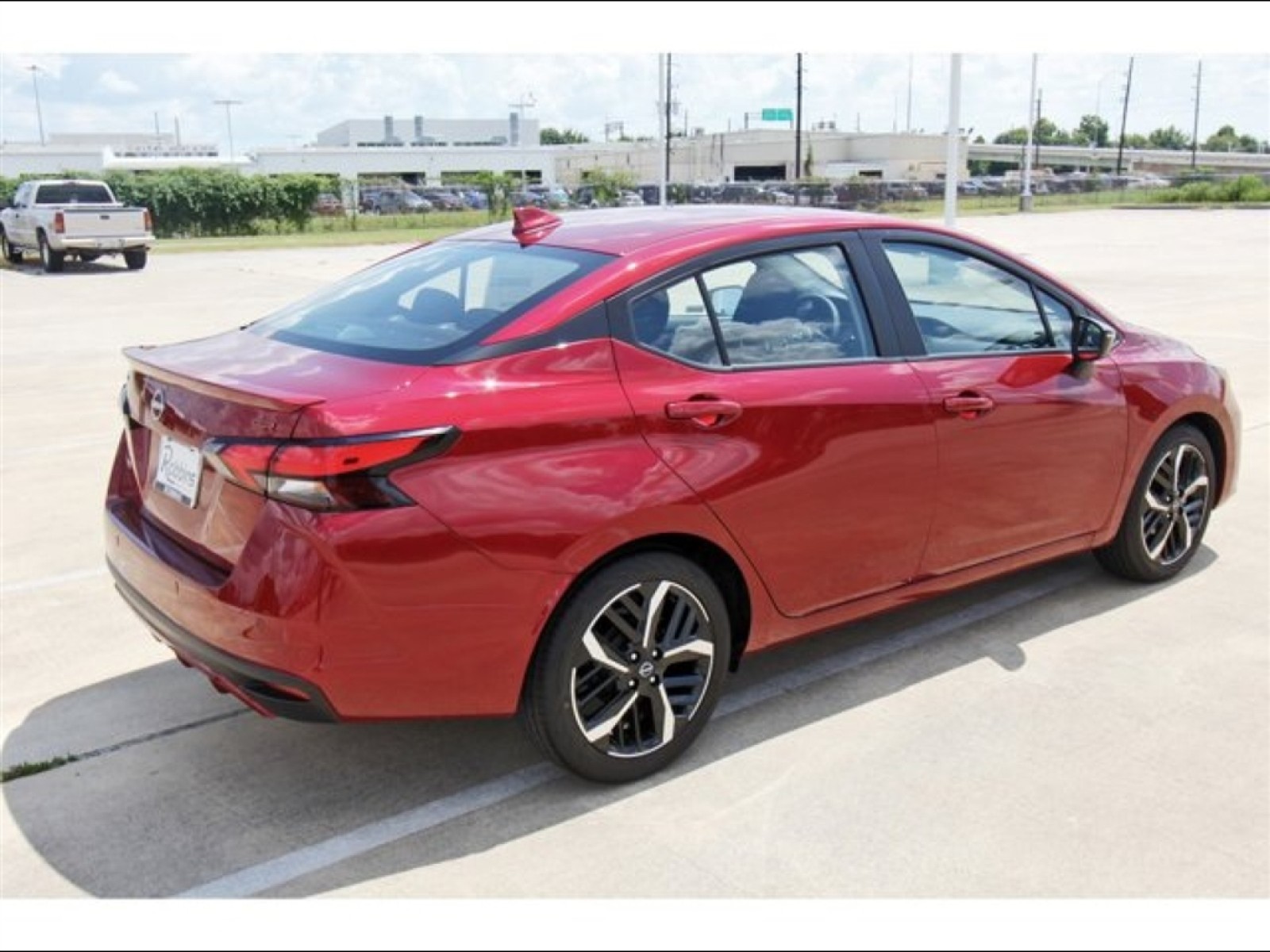 2025 Nissan Versa SR - 4