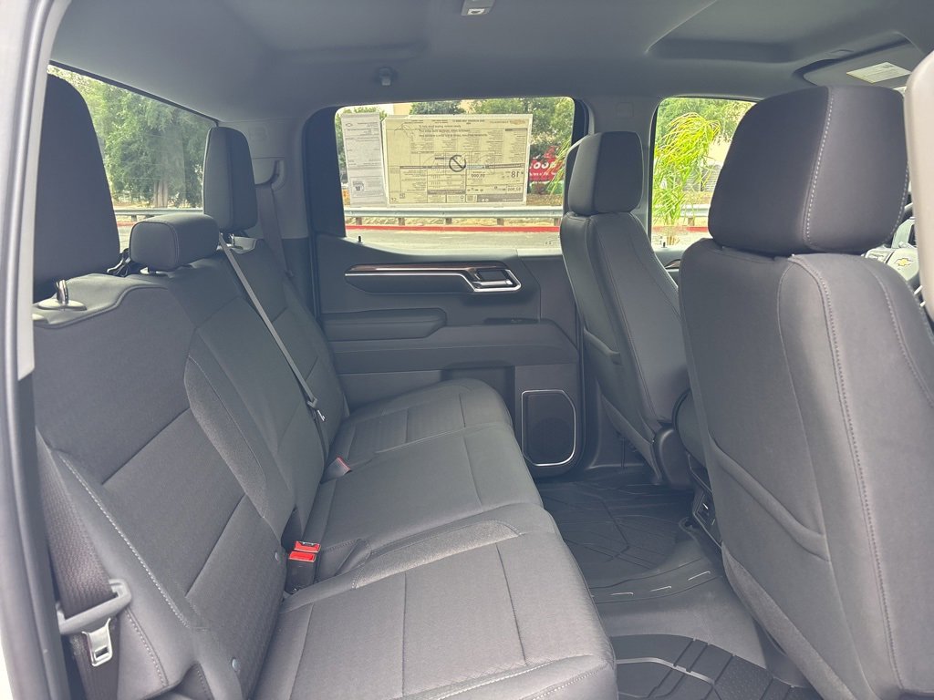 2025 Chevrolet Silverado 1500 LT photo 21