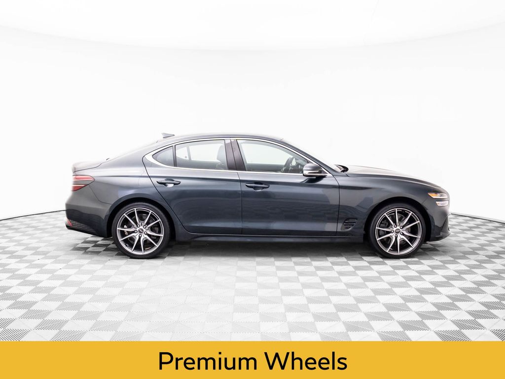 2023 Genesis G70 3.3T photo 6