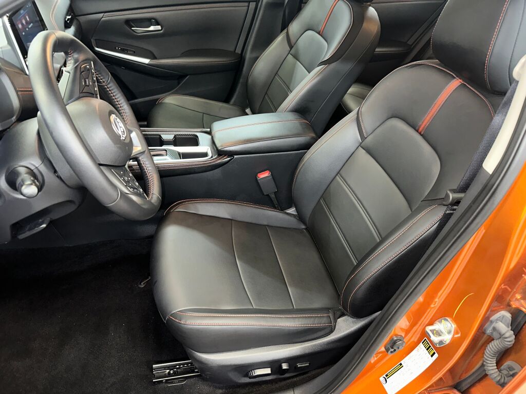 2024 Nissan Sentra SR photo 2