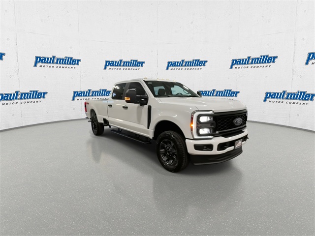 2026 Ford F-350 XL photo 2