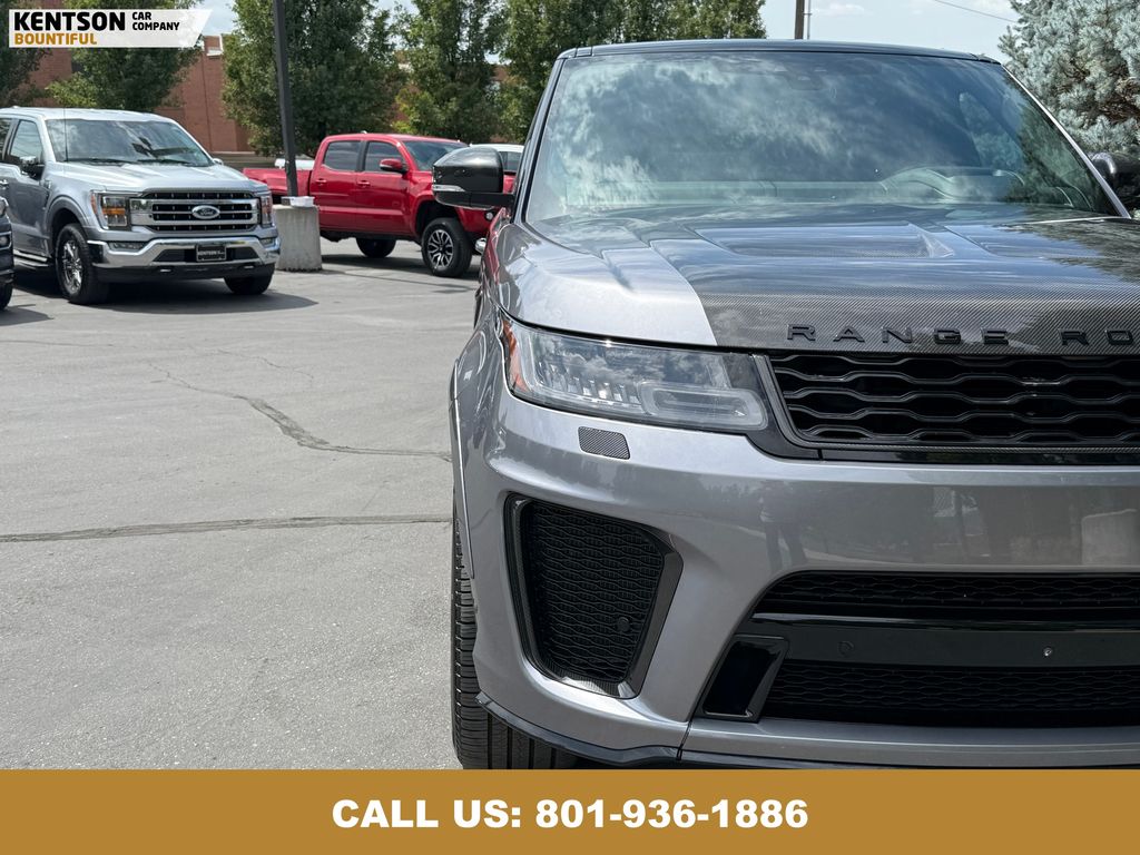 2021 Land Rover Range Rover Sport SVR photo 13