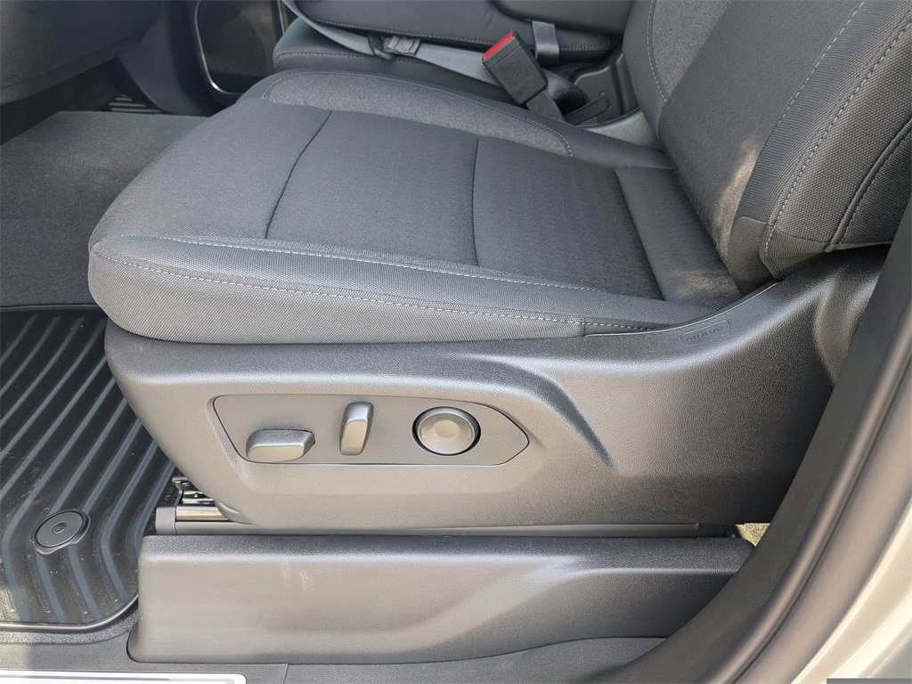2026 Chevrolet Silverado 1500 LT photo 17