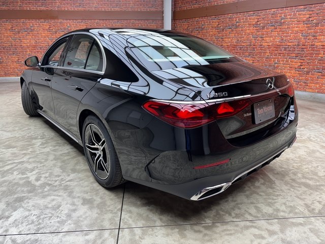 2026 Mercedes Benz E 350 4MATIC photo 3