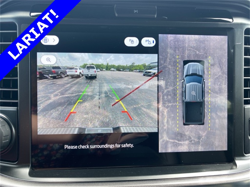 2025 Ford F-150 Lariat photo 3