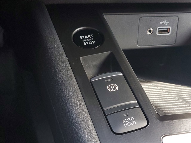 2025 Nissan Kicks S photo 23