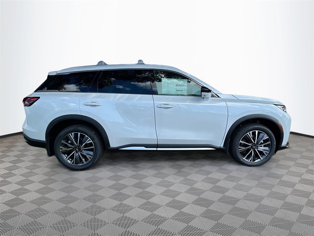 2026 Infiniti QX60 Luxe photo 8