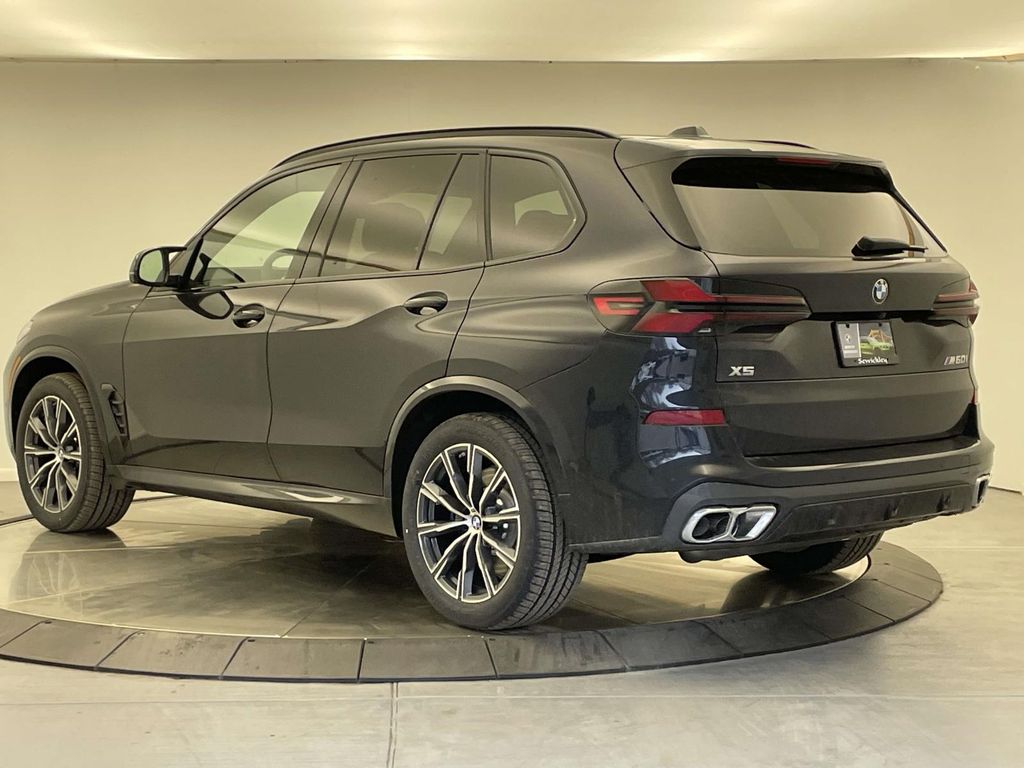 2026 Bmw X5 M60i photo 2