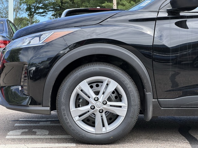 2025 Nissan Kicks Play S photo 4