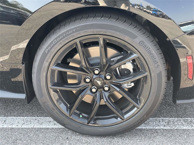 2025 Ford Mustang GT photo 4