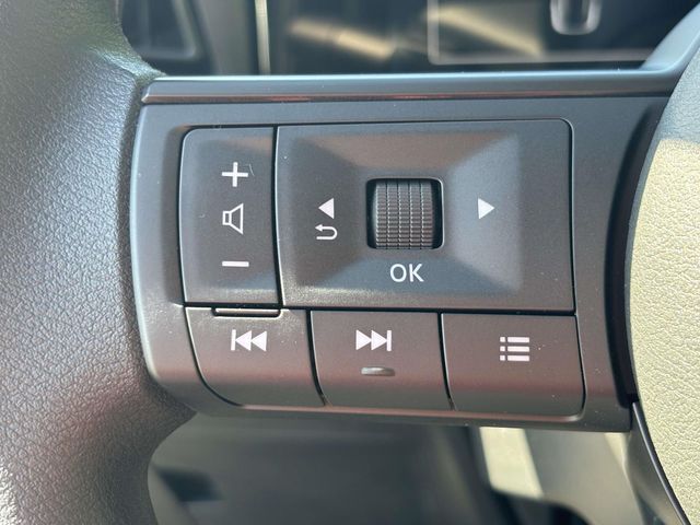 2026 Nissan Kicks SV photo 16