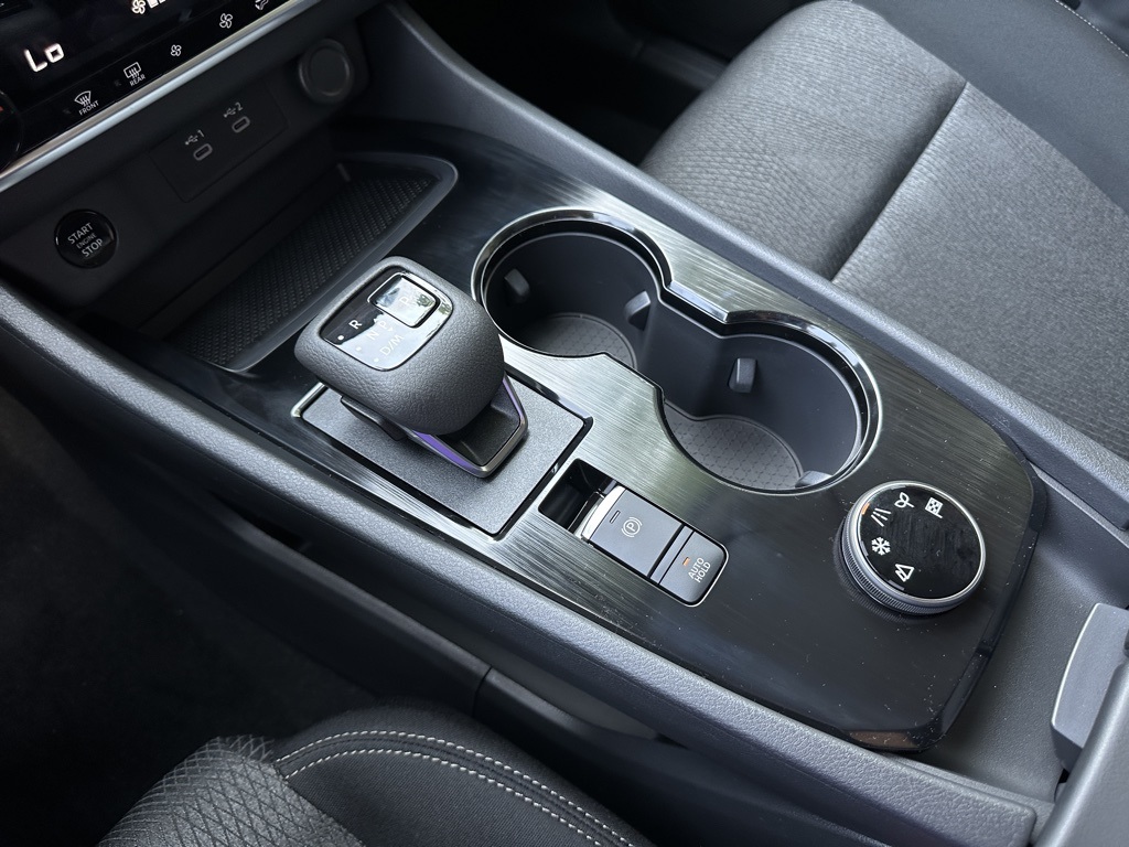2026 Nissan Rogue SV photo 23