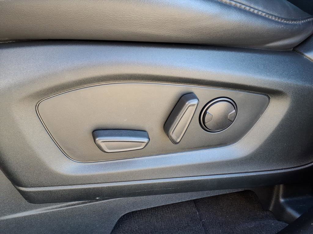 2022 Ford Explorer XLT photo 3