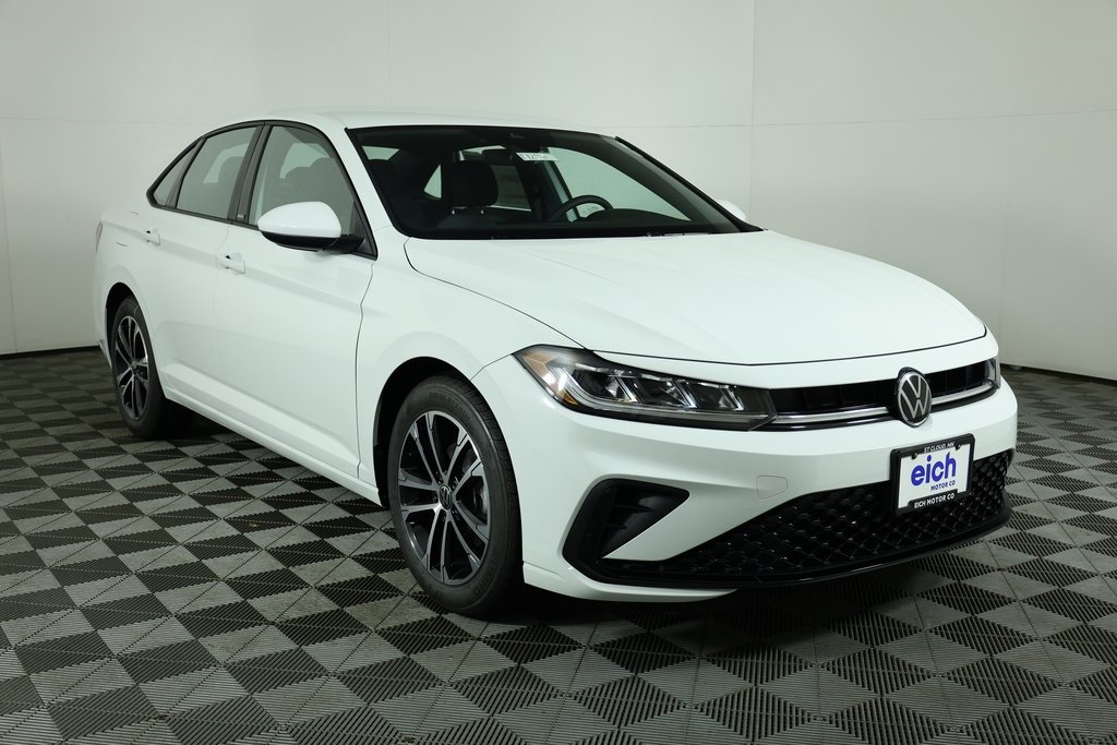 2026 Volkswagen Jetta Sport's photo