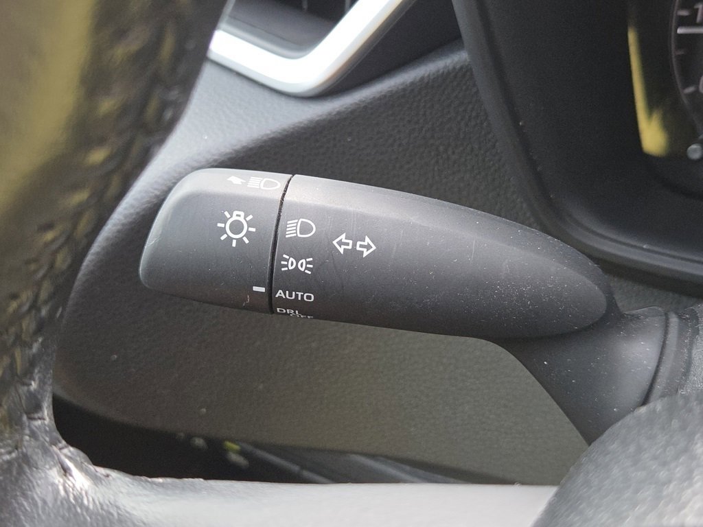 2023 Toyota Corolla SE photo 13