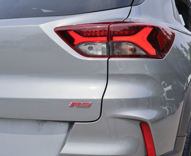 2023 Chevrolet Trailblazer RS photo 2