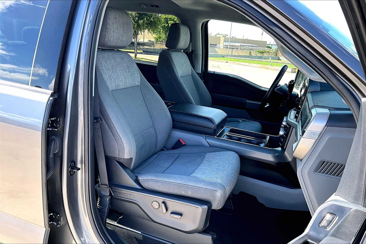 2021 Ford F-150 XLT photo 9