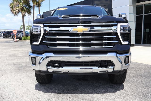 2024 Chevrolet Silverado 2500HD LTZ photo 3