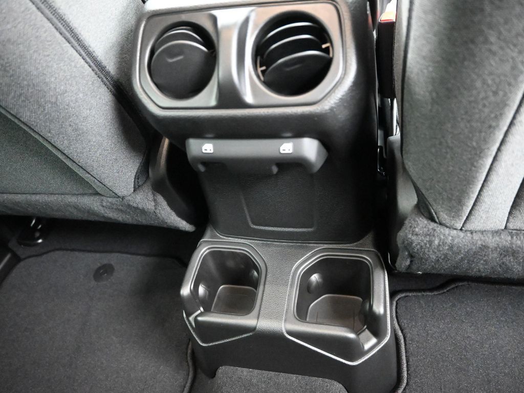 2025 Jeep Wrangler Sport S photo 7