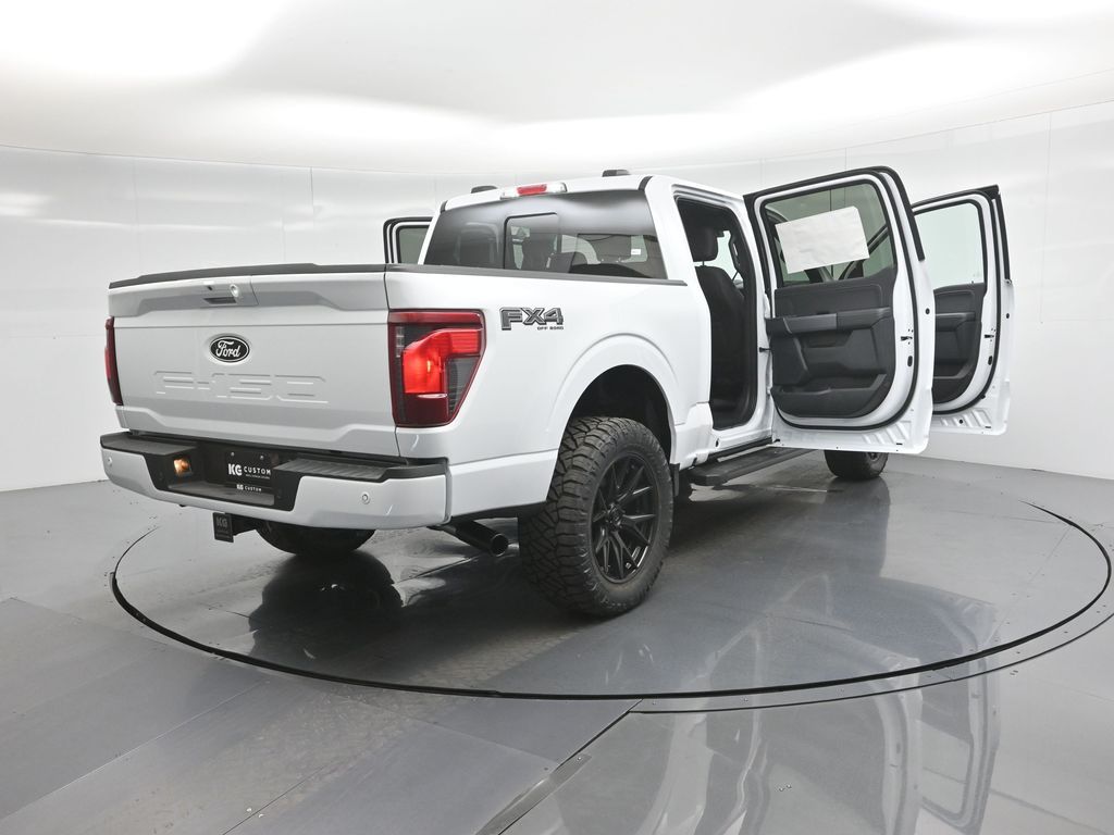 2025 Ford F-150 XLT photo 3