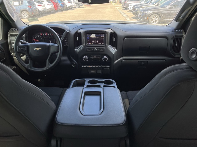 2023 Chevrolet Silverado 1500 Custom photo 12