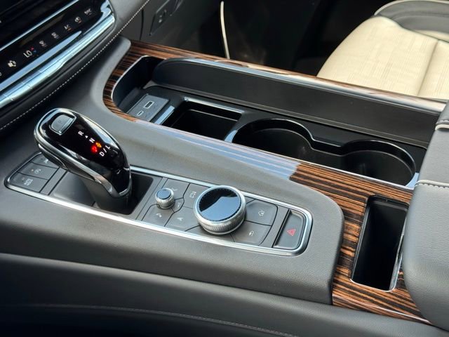 2024 Cadillac Escalade ESV Premium photo 24