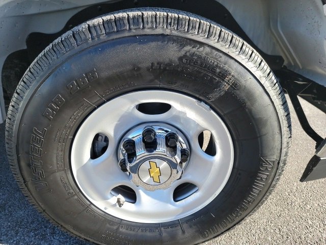 2024 Chevrolet Express 2500 Work Van photo 10