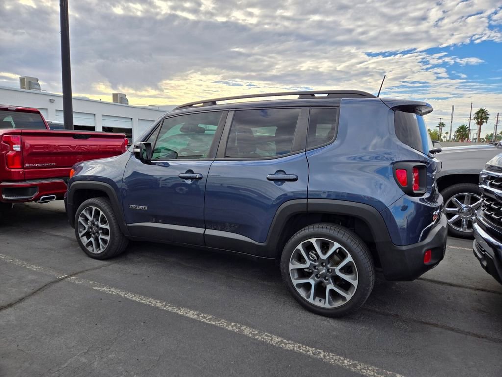 2022 Jeep Renegade Limited photo 3
