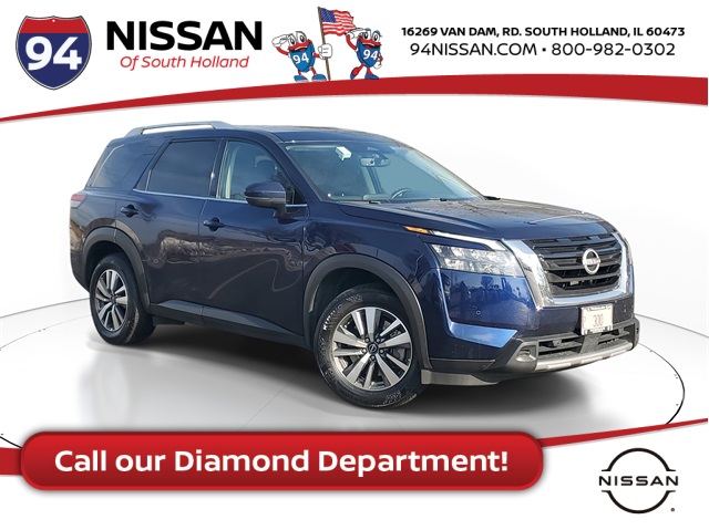 2025 Nissan Pathfinder SL's photo
