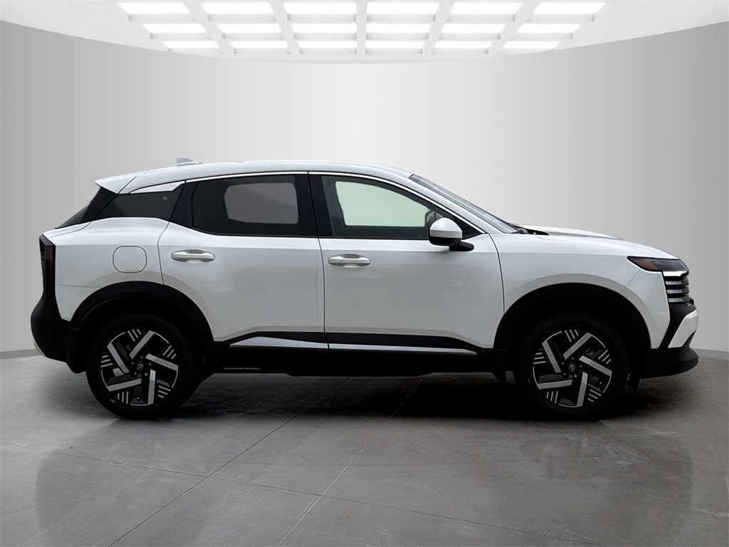 2025 Nissan Kicks SV photo 4