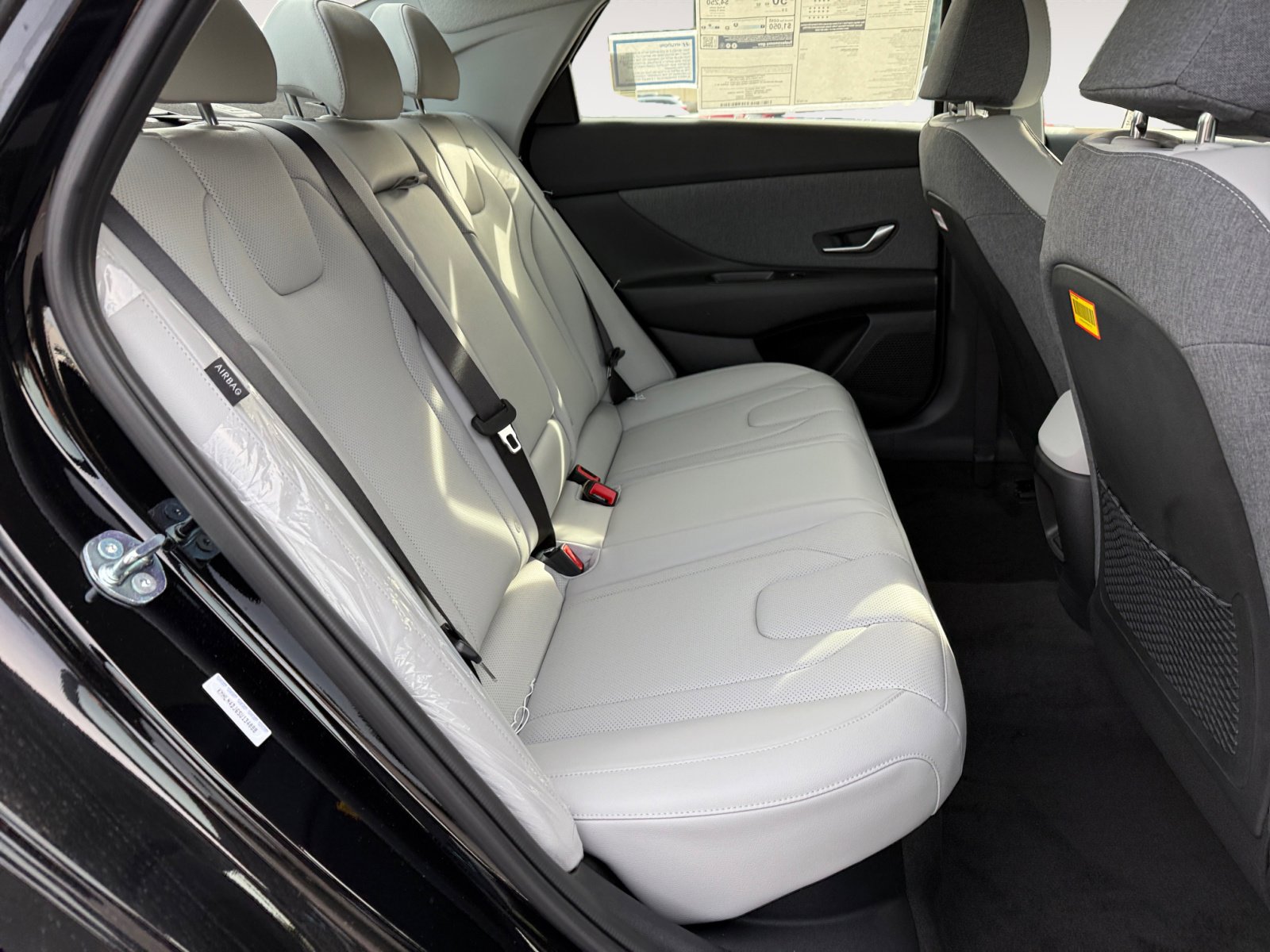 2025 Hyundai Elantra Hybrid Limited photo 18