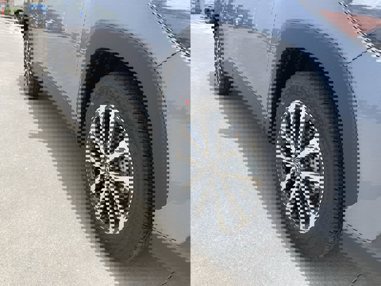 Certified 2025 Toyota Corolla Cross XLE with VIN 7MUEAABG0SV143765 for sale in Kansas City