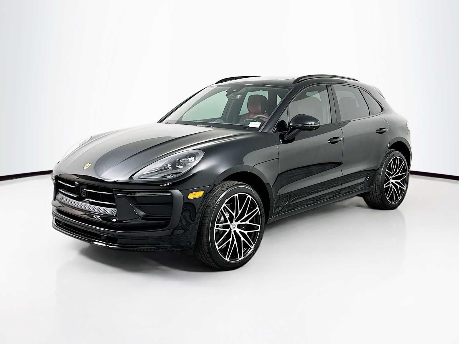 2025 Porsche Macan T