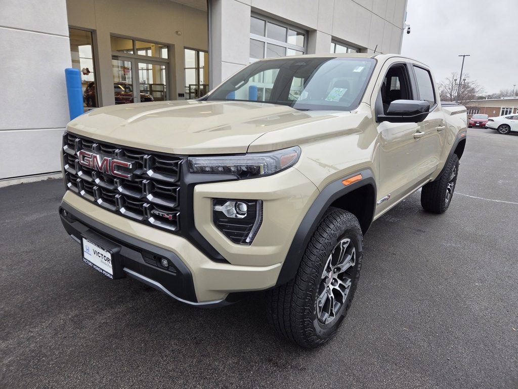 2024 GMC Canyon AT4's photo