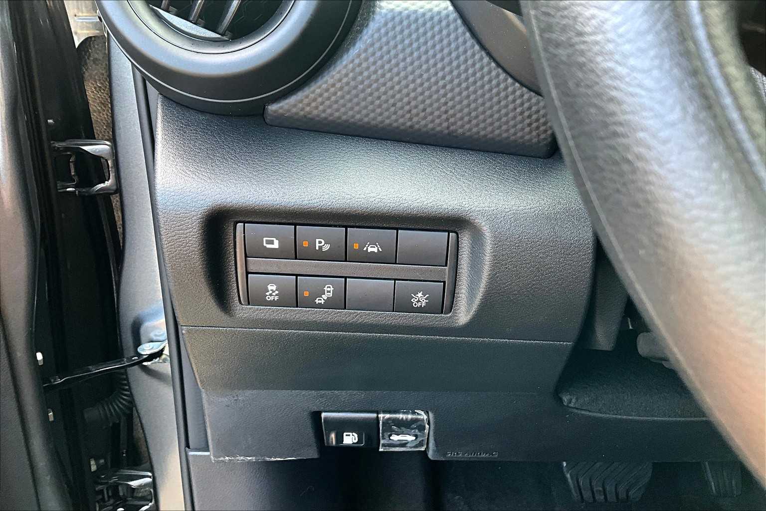 2024 Nissan Kicks S photo 31
