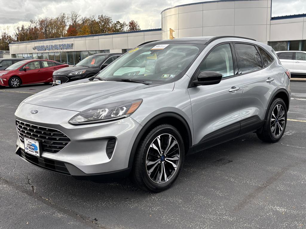 2022 Ford Escape SE photo 3