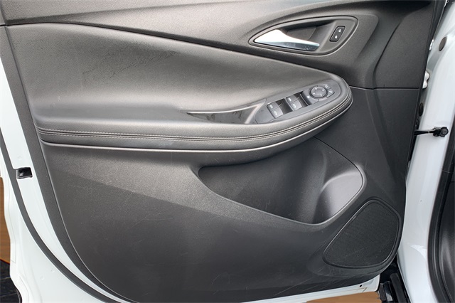 2024 Buick Encore GX Sport Touring photo 3