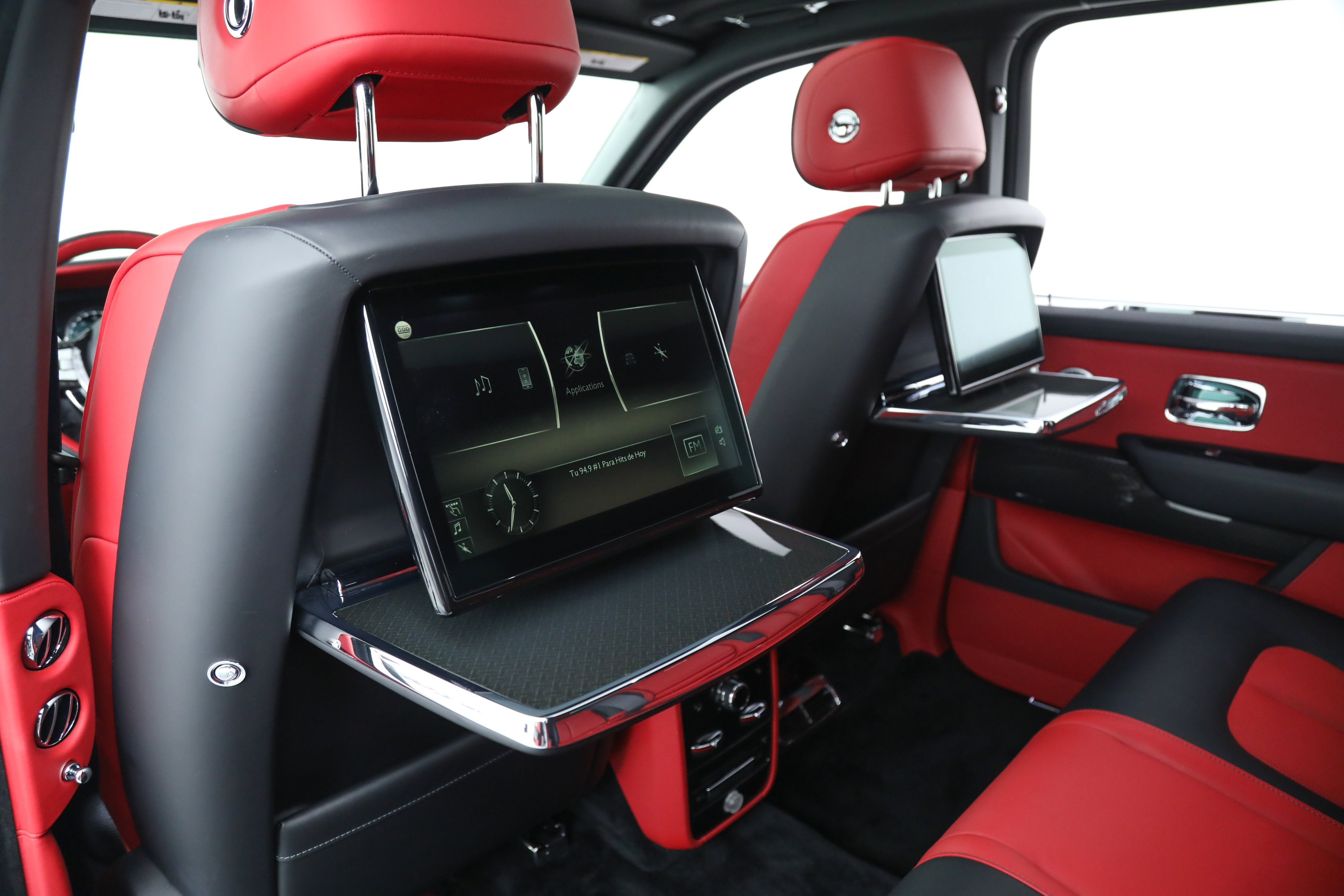 2023 Rolls Royce Cullinan Black Badge photo 38