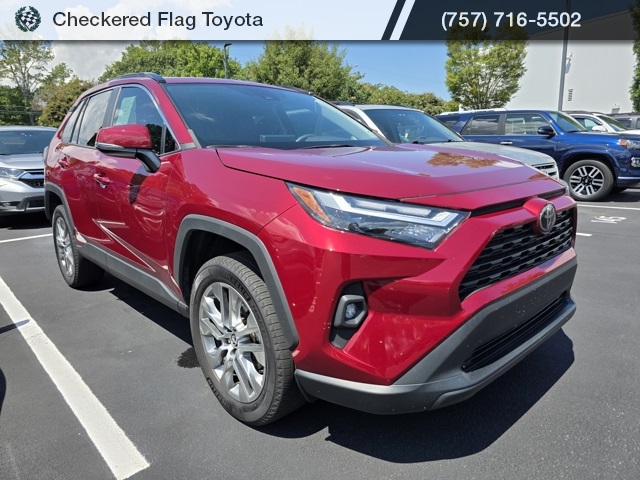 2023 Toyota RAV4 XLE Premium photo 3